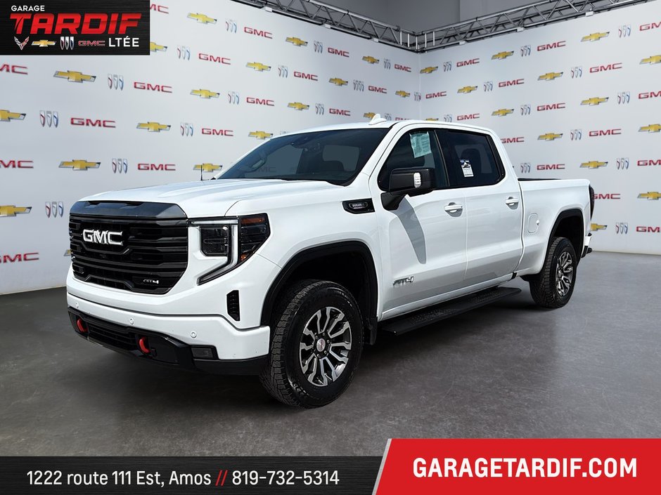 GMC Sierra 1500 4WD Crew CAB Pickup  2023 à Amos, Québec - w940px