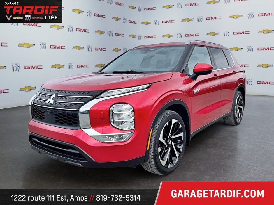 2024 Mitsubishi OUTLANDER in Amos, Quebec - w940px