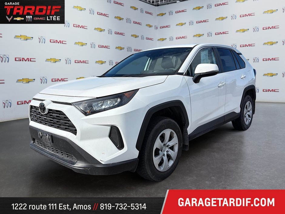 Toyota RAV4  2024 à Amos, Québec - w940px