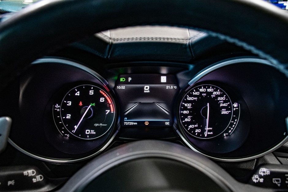 Alfa Romeo Stelvio VELOCE Q4 TOIT PANORAMIQUE NAV CAMERA 2022-29