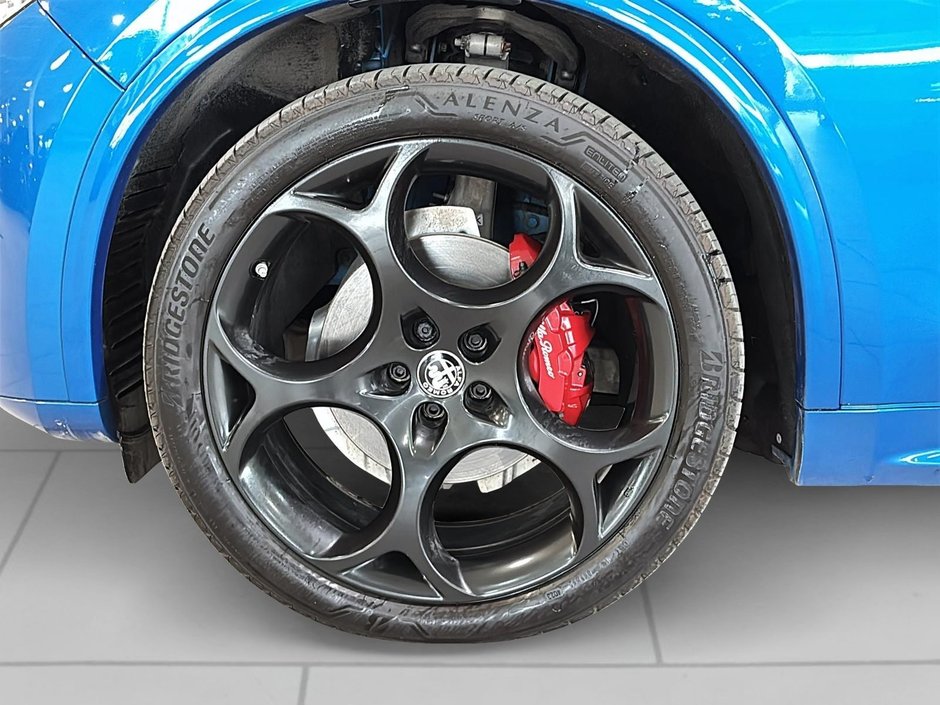 Alfa Romeo Stelvio VELOCE Q4 TOIT  NAV CAMERA SIEGES CHAUFFANTS 2022-16