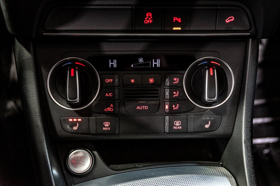Audi Q3 Progressiv TOIT OUVRANT SIEGES CHAUFFANTS CUIR 2018-23