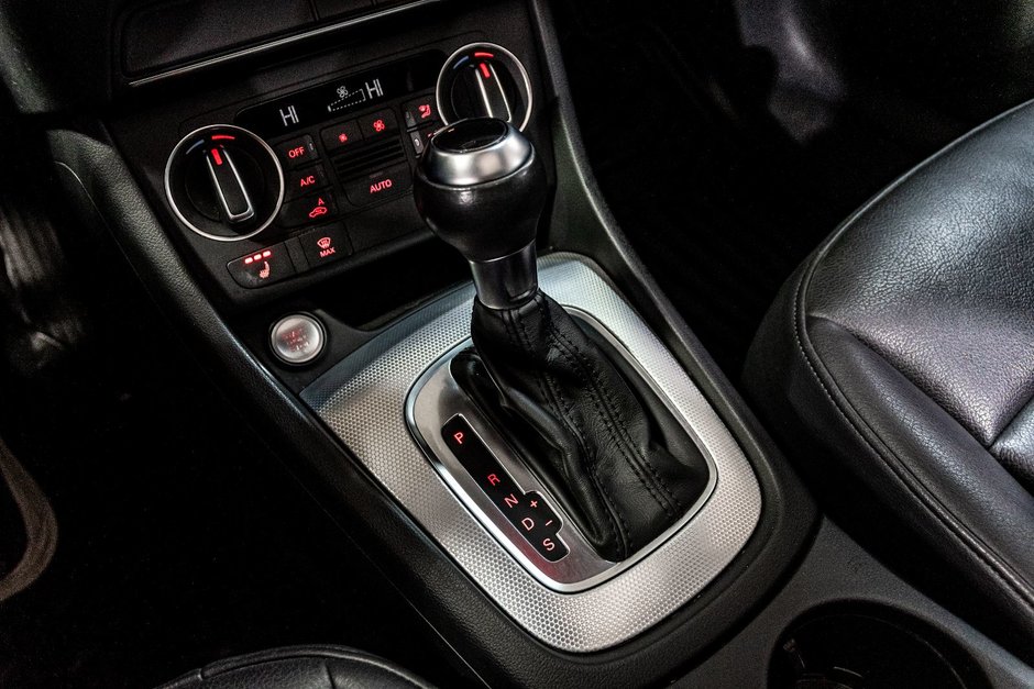 Audi Q3 Progressiv TOIT OUVRANT SIEGES CHAUFFANTS CUIR 2018-24