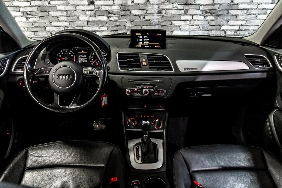 Audi Q3 Komfort TOIT OUVRANT CUIR SIEGES CHAUFFANTS 2018-2