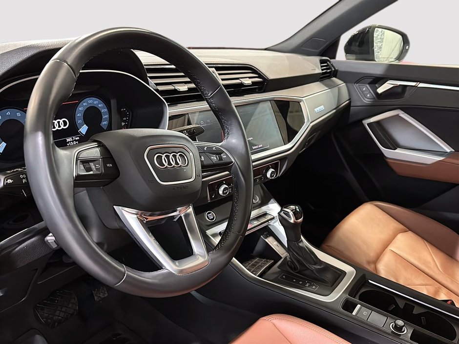Audi Q3 PROGRESSIV S-LINE QUATTRO TFSI TOIT CUIR 2023-12