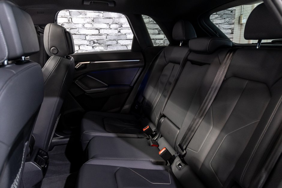 Audi Q3 PROGRESSIV S-LINE AWD CUIR TOIT PANO CAM CARPLAY 2024-22