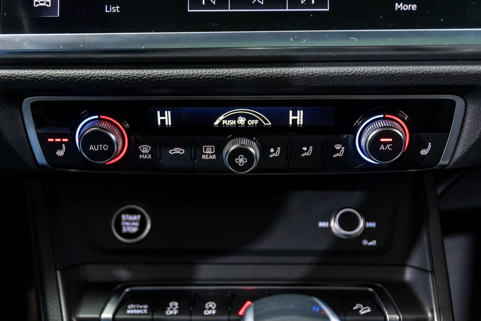 Audi Q3 PROGRESSIV S-LINE AWD CUIR TOIT PANO CAM CARPLAY 2024-27