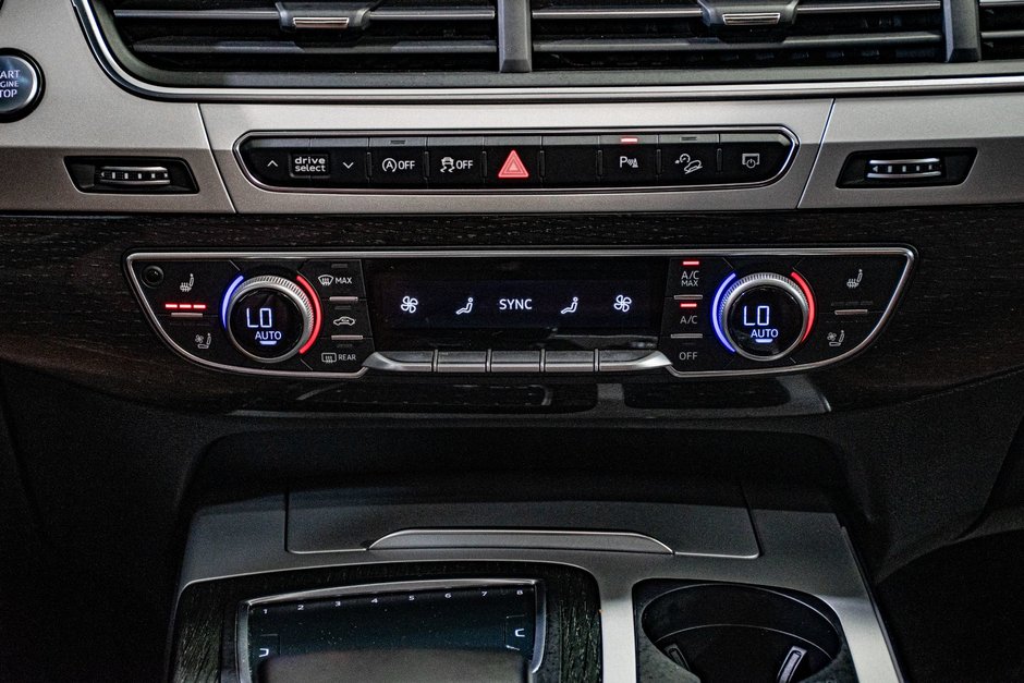 Audi Q7 TECHNIK S-Line 55TFSI QUATTRO CAM 360 NAV 2018-26