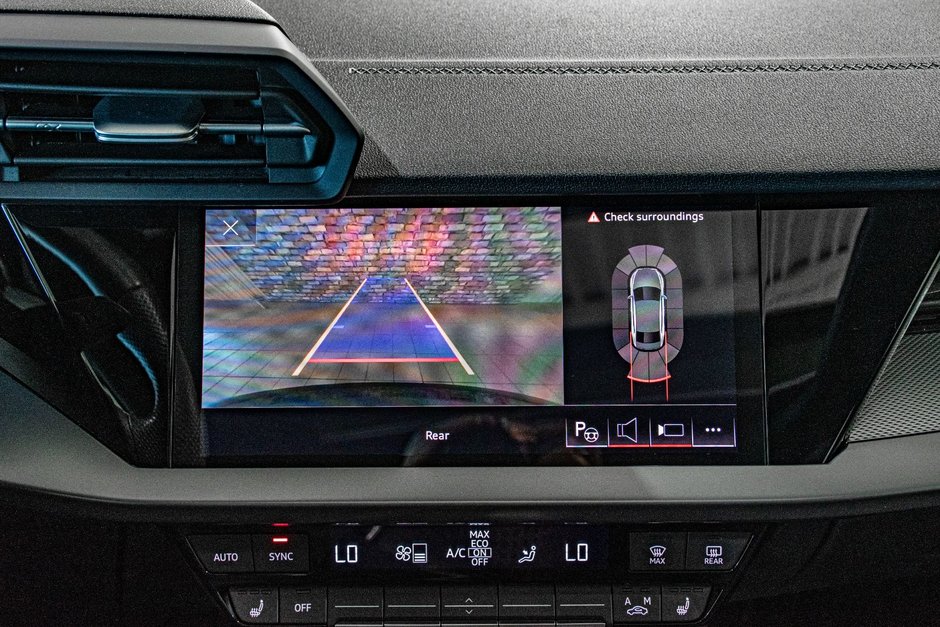 Audi S3 SEDAN KOMFORT QUATTRO CUIR TOIT CARPLAY 2023-22