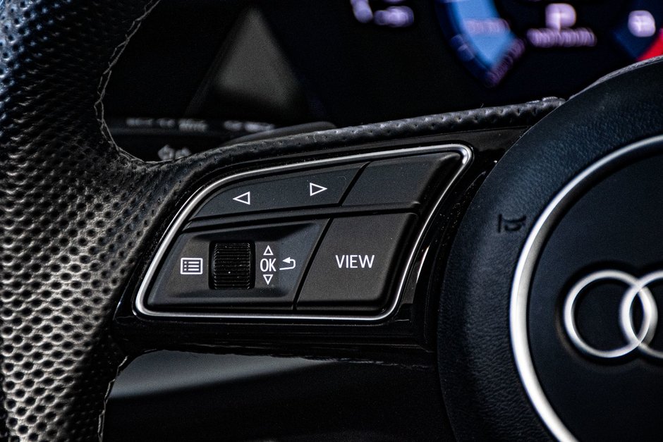 Audi S3 SEDAN KOMFORT QUATTRO CUIR TOIT CARPLAY 2023-31