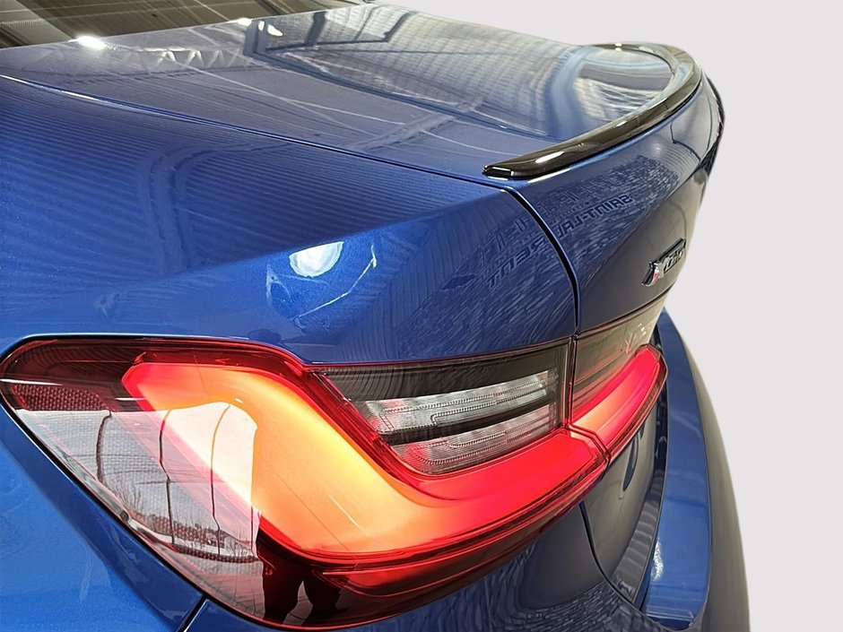 2024 BMW 3 Series 330e xDrive HYBRIDE M SPORT PREMIUM TOIT CUIR-37
