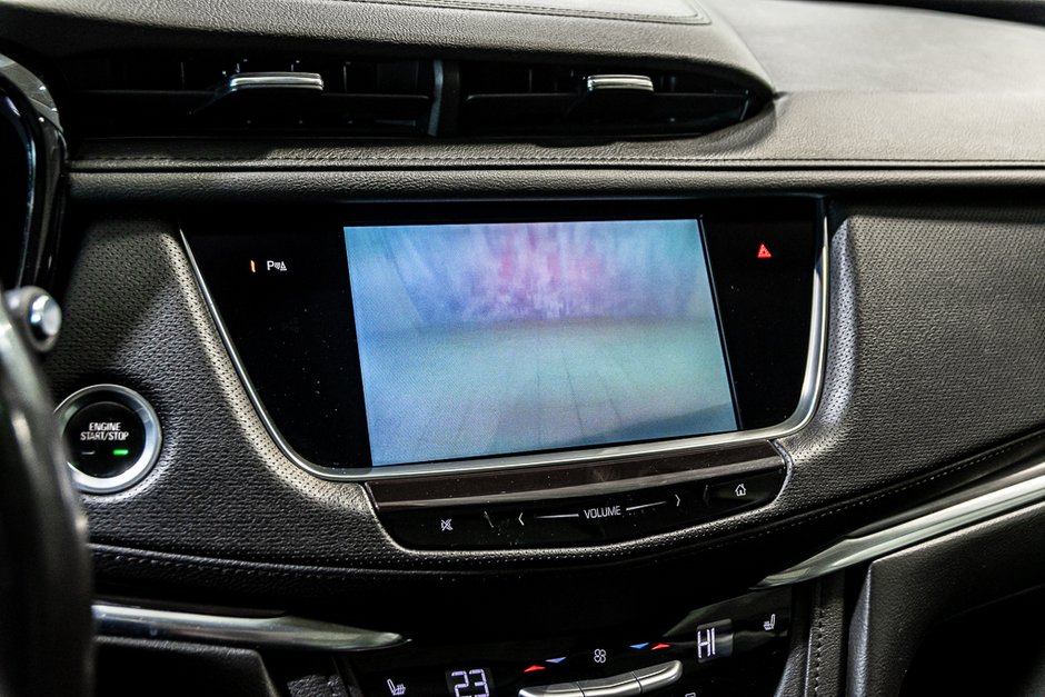 Cadillac XT5 Luxury AWD Cuir Toit Sieges Chauffant Cam Navi 2018-23