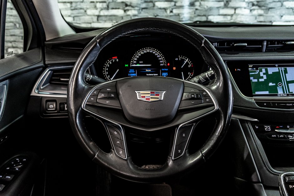 Cadillac XT5 Luxury AWD Cuir Toit Sieges Chauffant Cam Navi 2018-18