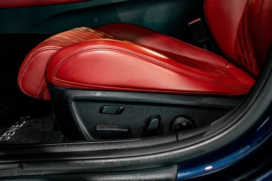 GENESIS G70 3.3T SPORT AWD 365 HP HEAD UP DISP CAM360 CUIR 2022-19