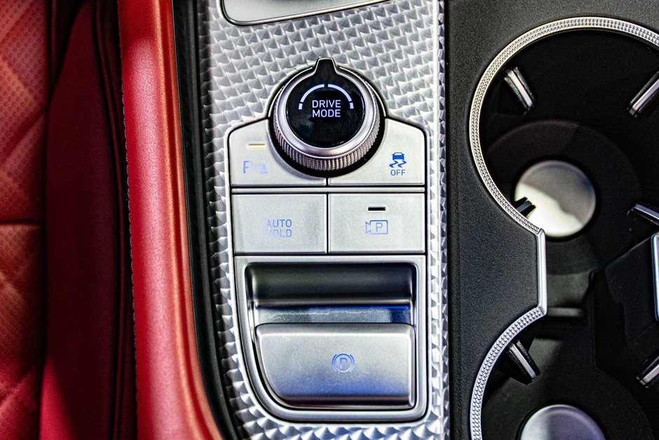 GENESIS G70 3.3T SPORT AWD 365 HP HEAD UP DISP CAM360 CUIR 2022-33