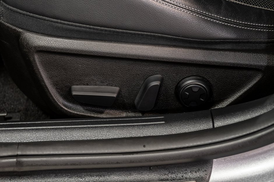 2022 GENESIS G70 2.0T ADVANCED AWD 252HP CUIR TOIT NAV CAMERA-17