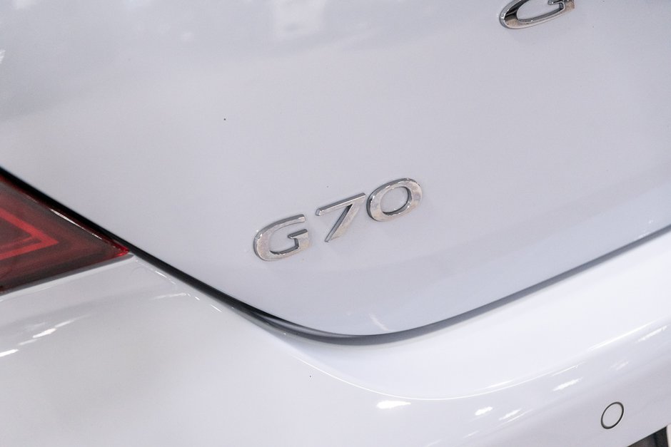 GENESIS G70 3.3T SPORT AWD 365 HP HEAD UP DISP CAM360 CUIR 2023-14