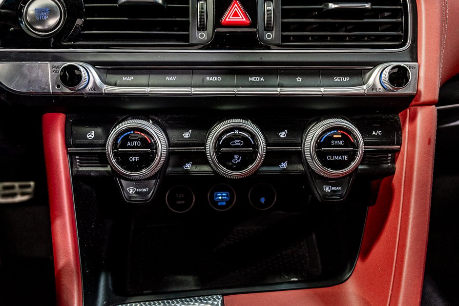 GENESIS G70 3.3T SPORT AWD 365 HP HEAD UP DISP CAM360 CUIR 2023-27