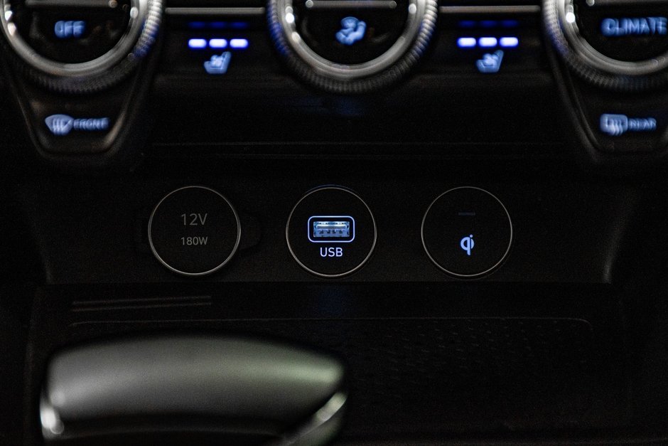 GENESIS G70 3.3T SPORT 365 HP HUD CAM 360 TOIT CUIR CHAUFFANTS 2023-15