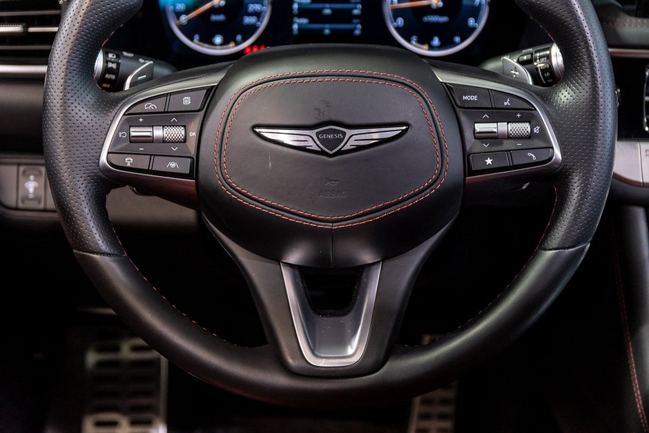 GENESIS G70 SPORT 3.3T AWD 365HP CUIR TOIT NAV CAM360 2024-25