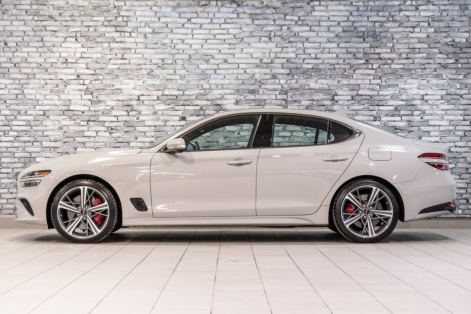 GENESIS G70 SPORT 3.3T AWD 365HP CUIR TOIT NAV CAM360 2025-3