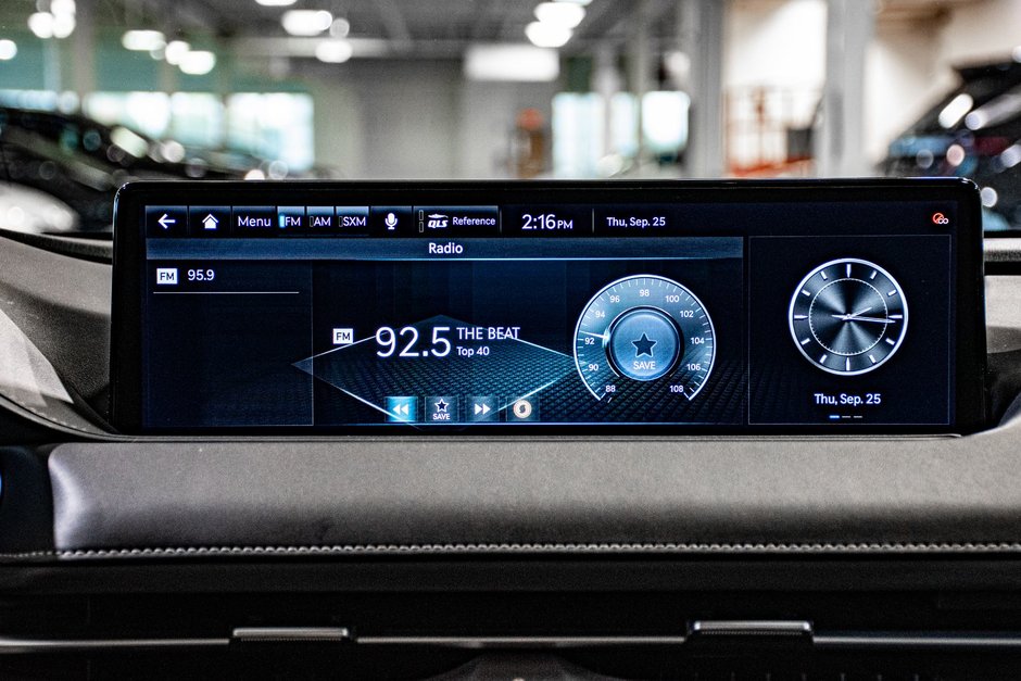 GENESIS G80 2.5T ADVANCED AWD 300HP TOIT NAV CUIR MAGS 2024-23