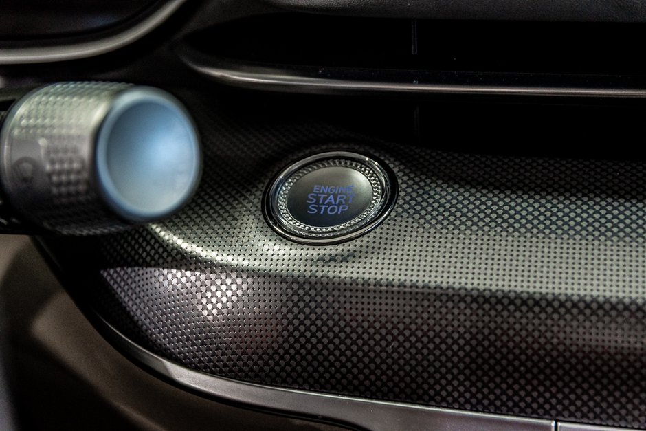 GENESIS G80 2.5T ADVANCED AWD 300HP TOIT NAV CUIR MAGS 2024-31