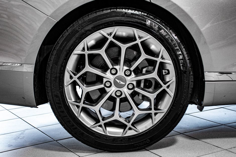 GENESIS G80 2.5T ADVANCED AWD 300HP TOIT GPS CUIR MAGS 2024-12