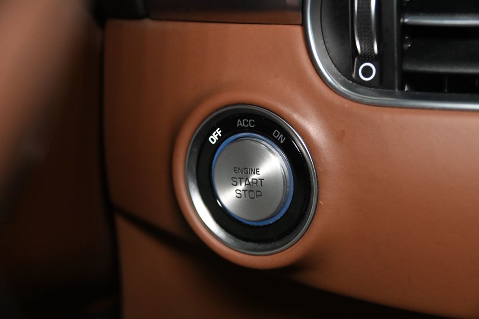 GENESIS G90 5.0L PRESTIGE AWD V8 GPS CAM 360 CUIR TOIT 2020-26