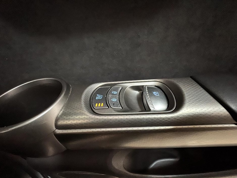 GENESIS GV60 PERFORMANCE AWD TOIT CUIR GPS CAM360 2023-38