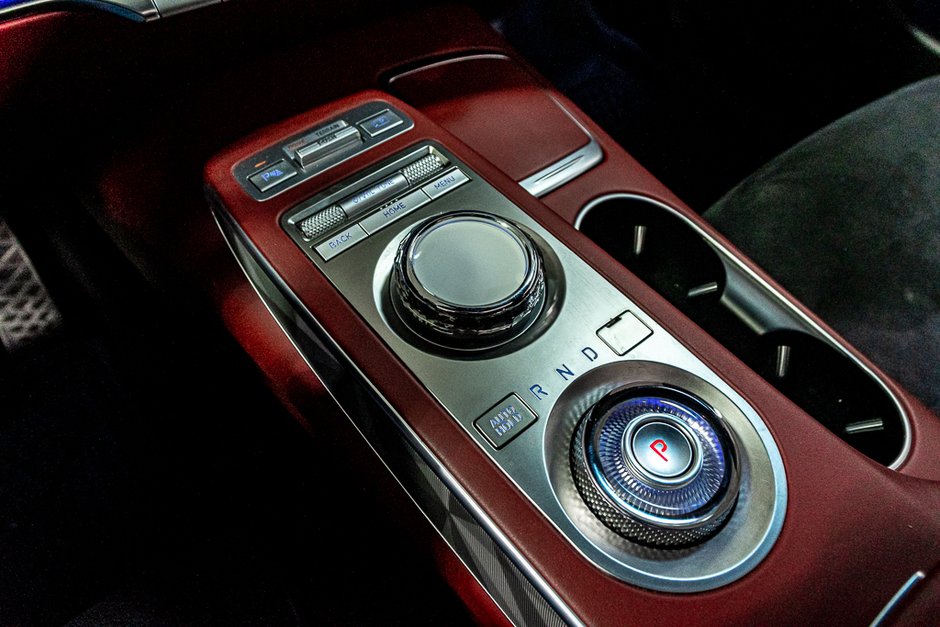 GENESIS GV70 2.5T PRESTIGE AWD TOIT GPS CUIR CAMERA MASSAGE 2022-33