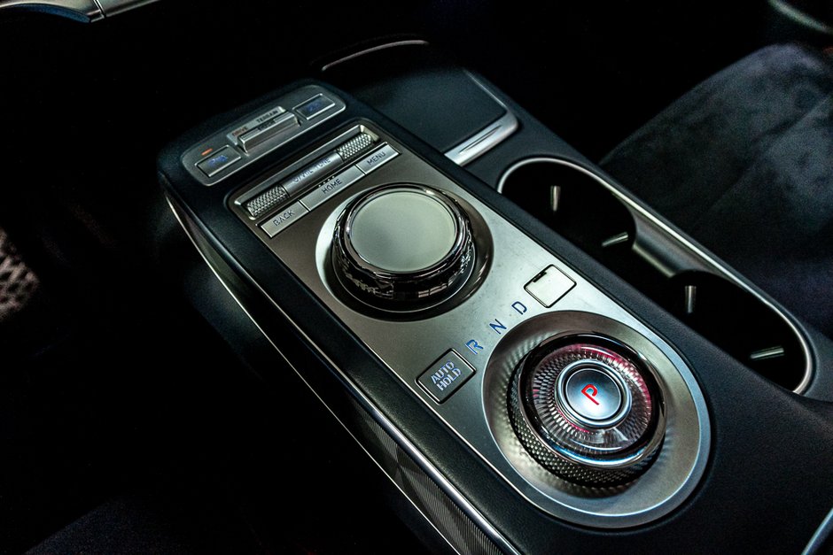 GENESIS GV70 2.5T PRESTIGE AWD TOIT GPS CUIR CAMERA 2022-34