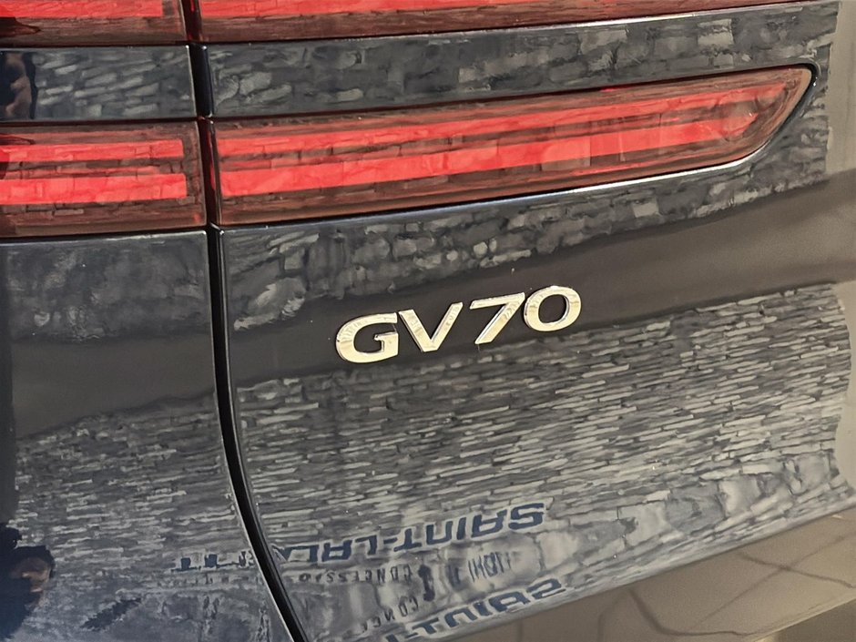 GENESIS GV70 2.5T PRESTIGE AWD TOIT OUVRANT CUIR NAVIGATION 2022-9