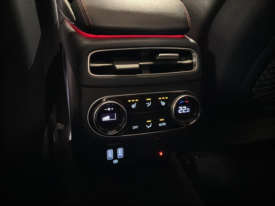 GENESIS GV70 2.5T PRESTIGE AWD TOIT OUVRANT CUIR NAVIGATION 2022-32