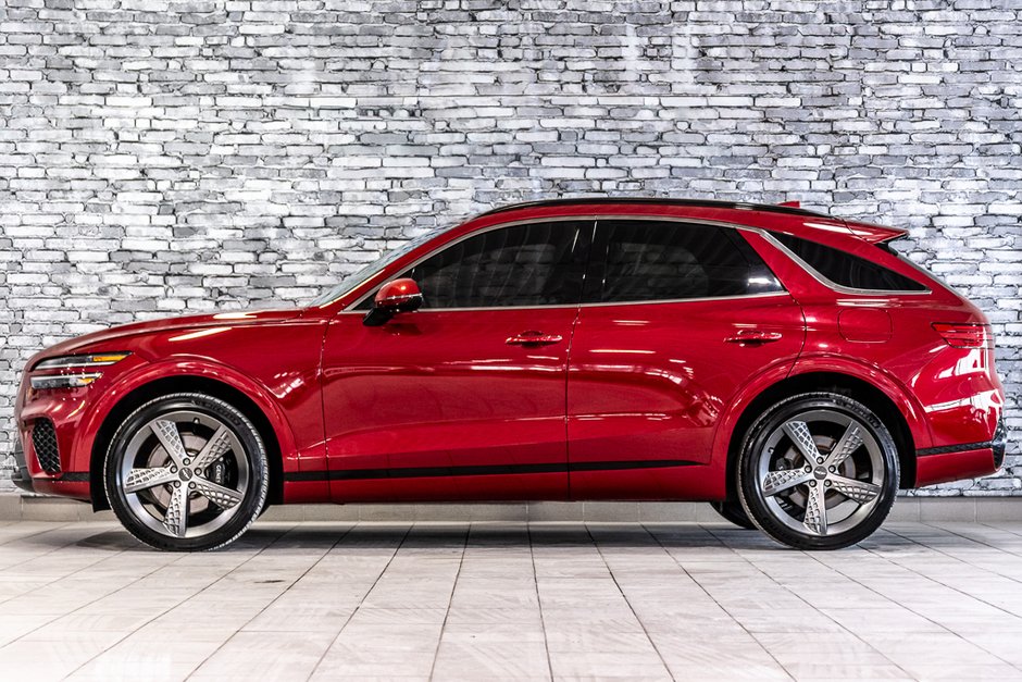 GENESIS GV70 3.5T SPORT AWD 375HP TOIT PANO NAV CAM CUIR 2023-8