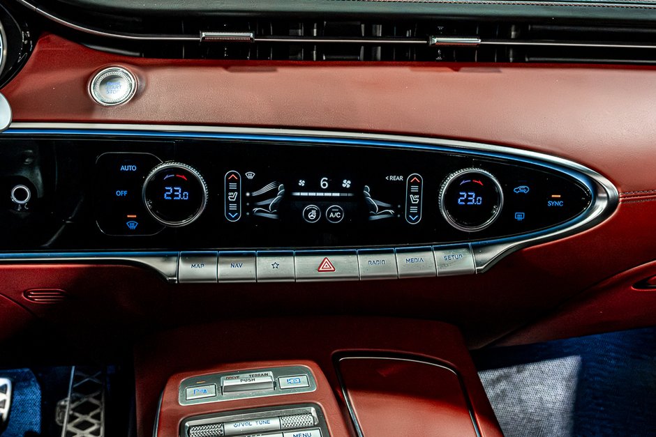 2023 GENESIS GV70 2.5T PRESTIGE AWD CAM 360 SIEGE MASSAGE TOIT PANO-30