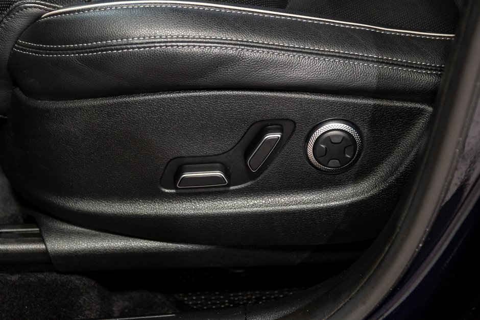 2024 GENESIS GV70 2.5T AWD ADVANCED PLUS NAV CAM 360 CUIR TOIT PANO-22