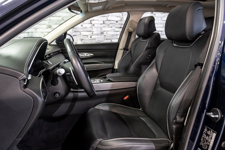 2024 GENESIS GV70 2.5T AWD ADVANCED PLUS NAV CAM 360 CUIR TOIT PANO-3