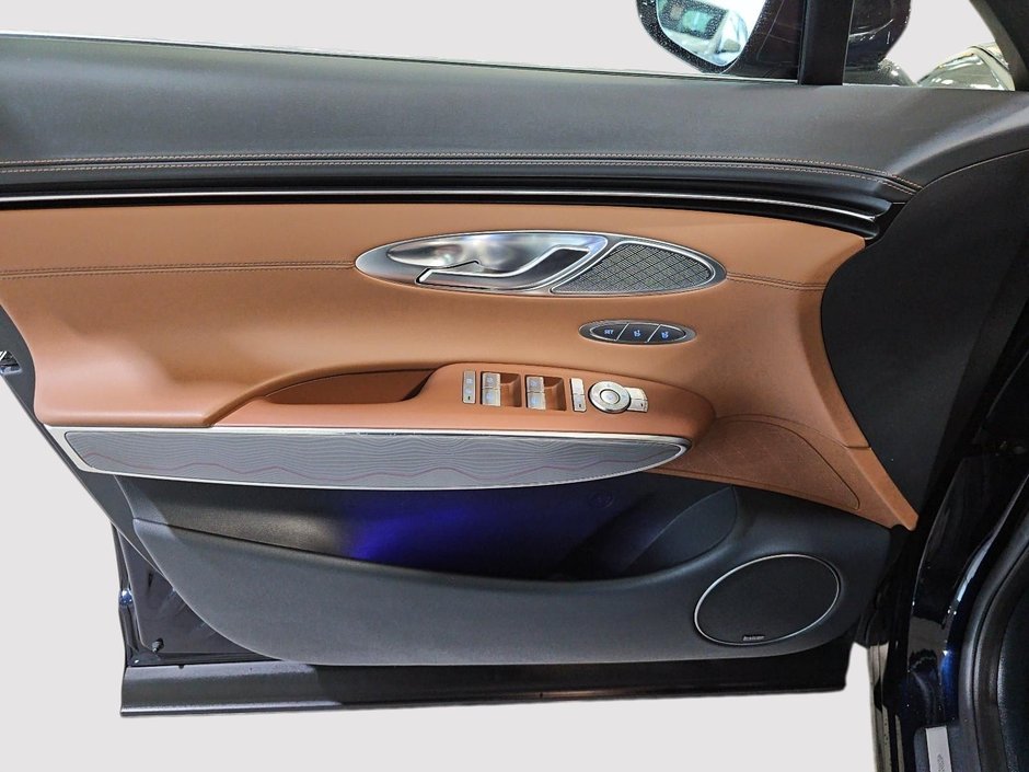 GENESIS GV70 2.5T ADVANCED PLUS TOIT CUIR CHAUFFANTS CAM360 GPS 2024-19