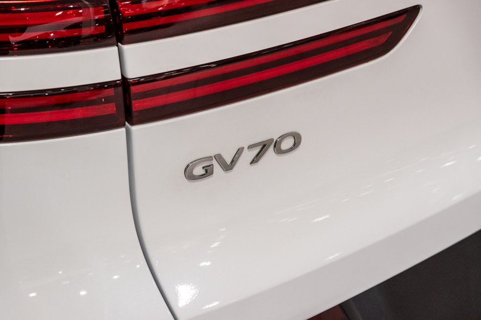 2025 GENESIS GV70 2.5T PRESTIGE AWD CAM 360 SIEGE MASSAGE TOIT PANO-12