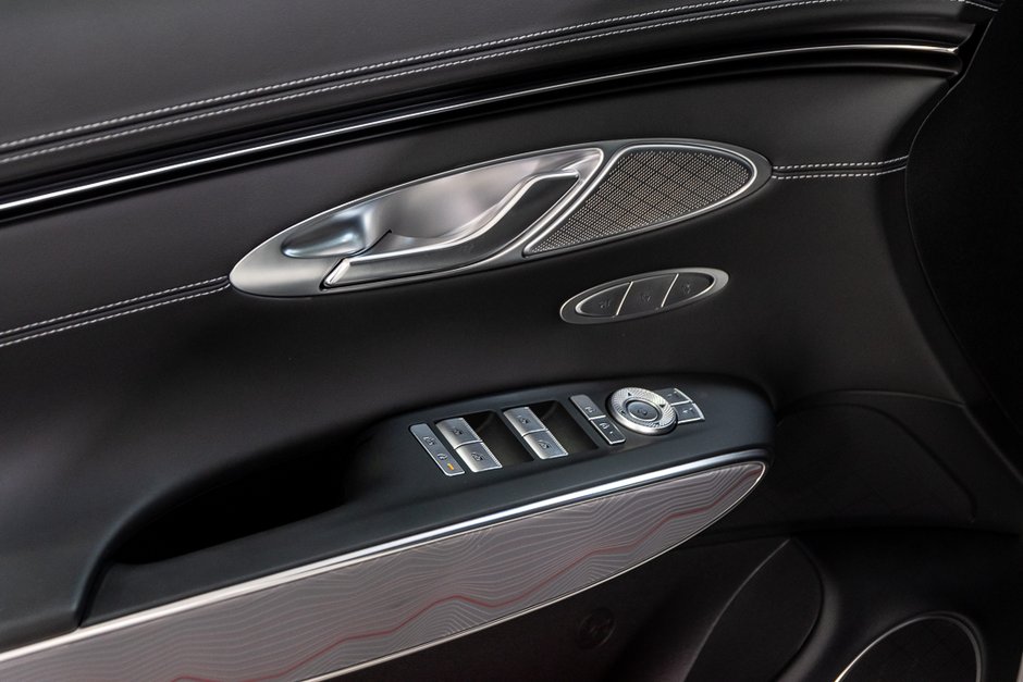 2025 GENESIS GV70 2.5T PRESTIGE AWD CAM 360 SIEGE MASSAGE TOIT PANO-16