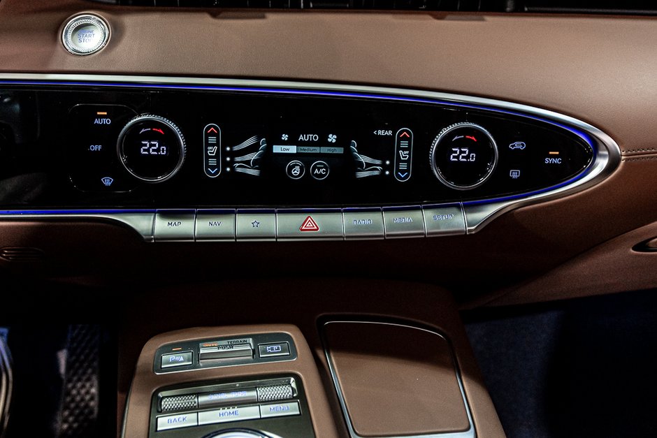 2025 GENESIS GV70 2.5T PRESTIGE AWD CAM 360 SIEGE MASSAGE TOIT PANO-29