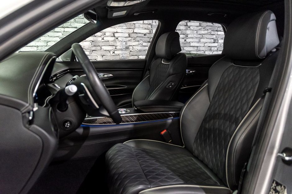 GENESIS GV70 3.5T SPORT PLUS AWD 375HP HUD TOIT OUVRANT CUIR 2025-5