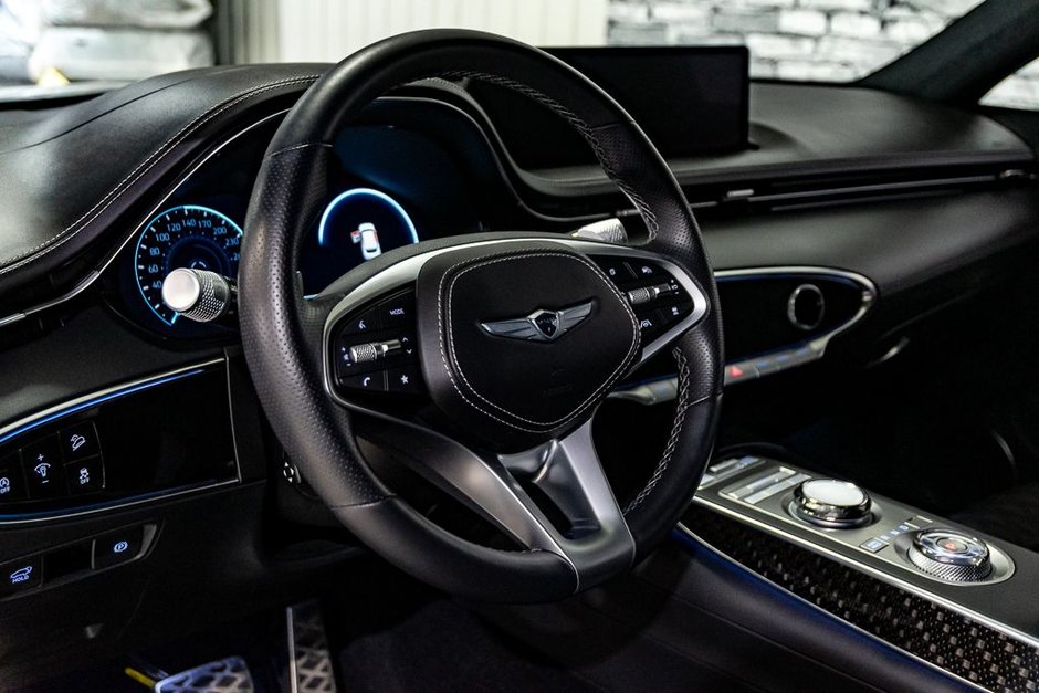GENESIS GV70 3.5T SPORT PLUS AWD 375HP HUD TOIT OUVRANT CUIR 2025-21