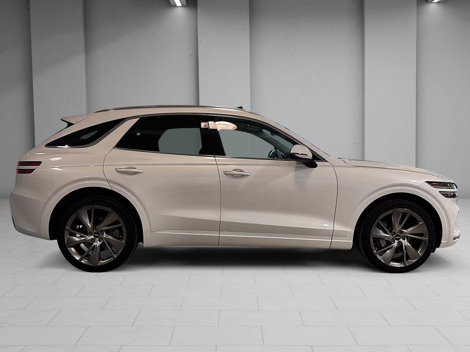 GENESIS GV70 2.5T Advanced Plus Toit Cuir Chauffants Cam Gps 2025-12