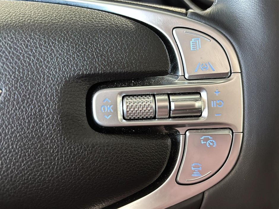 GENESIS GV70 2.5T Advanced Plus Toit Cuir Chauffants Cam Gps 2025-27