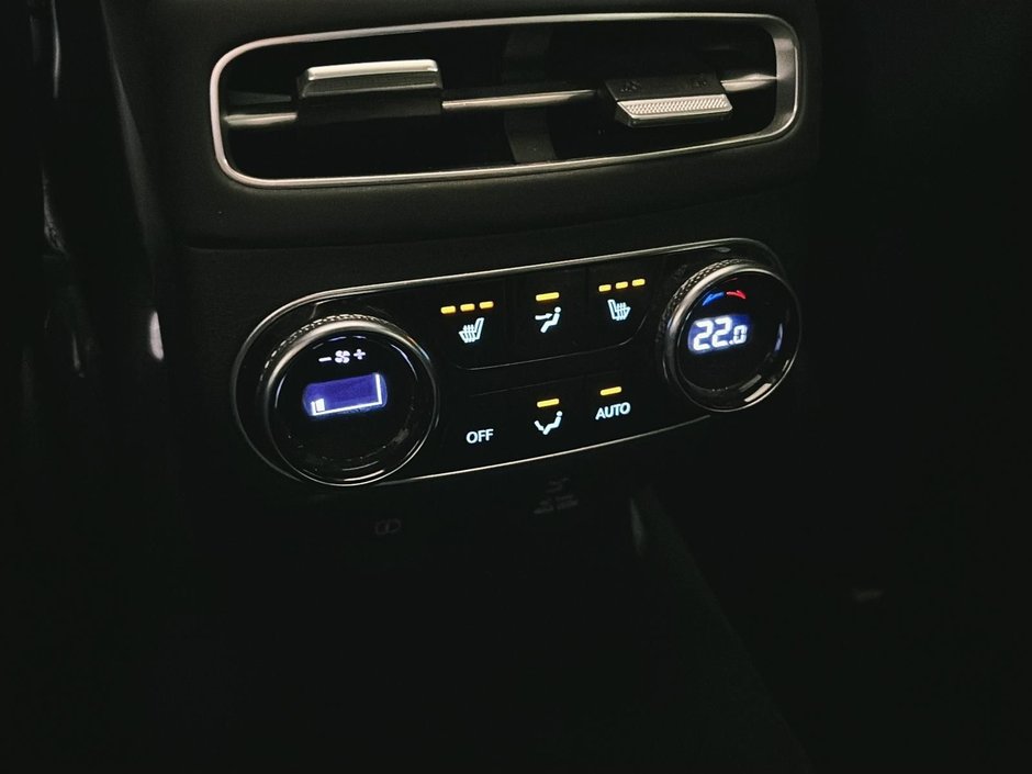 GENESIS GV70 2.5T Advanced Plus Toit Cuir Chauffants Gps Cam 2025-27