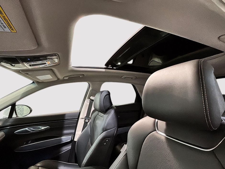 GENESIS GV70 2.5T Advanced Plus Toit Cuir Chauffants Gps Cam 2025-17