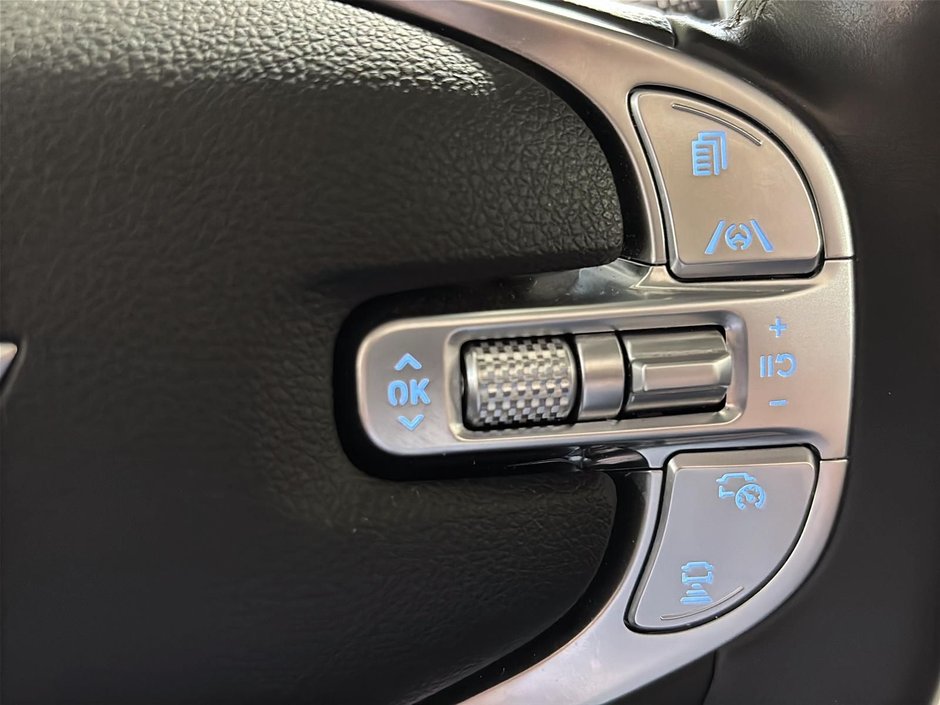 GENESIS GV70 2.5T Advanced Plus Toit Cuir Chauffants Gps Cam 2025-25