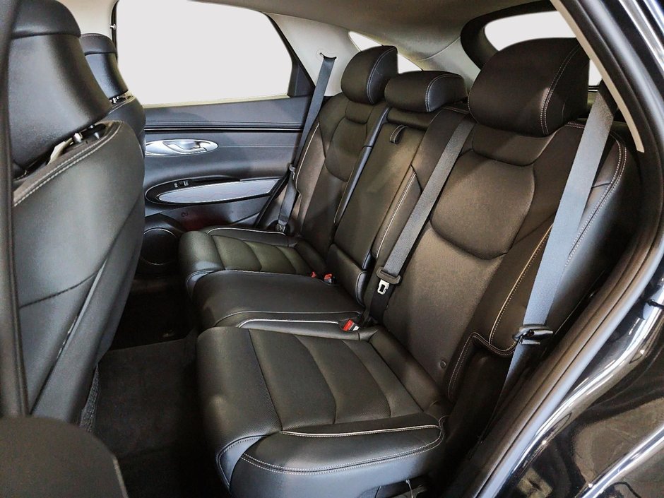 GENESIS GV70 2.5T ADVANCED AWD 300HP TOIT NAV CUIR MAGS 2025-26
